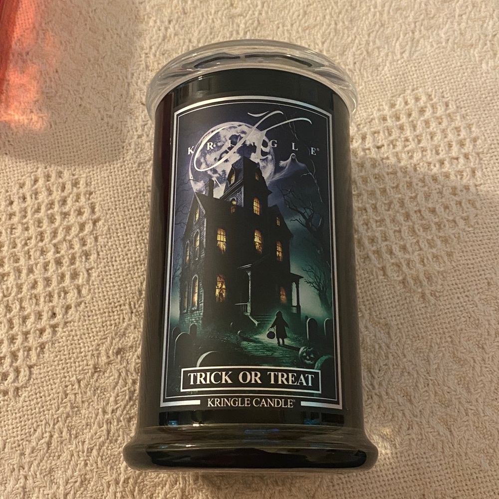 Kringle Candle Trick or Treat Large 2-wick